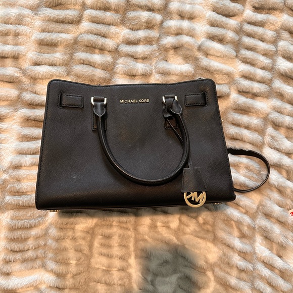 Michael Kors purse - Picture 2 of 6